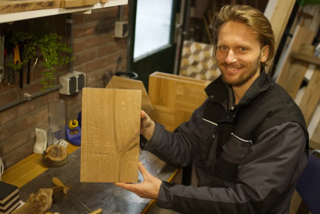 Pieter Hup, de maker achter Hupacha, in zijn atelier in Dieren